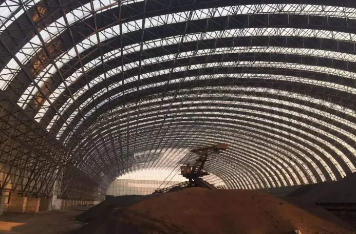 磐石概述原料场封闭技术的特点和类型